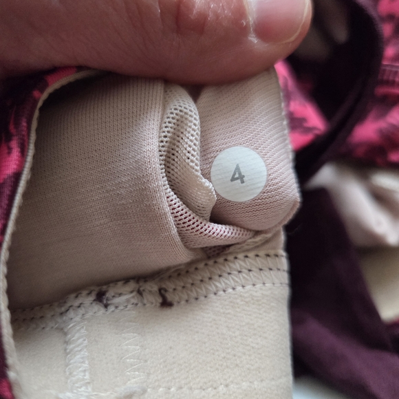 Lululemon Racerback Tank With Built In Bra - Picture 4 of 6